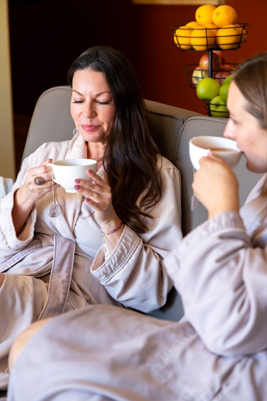 SCWinery's tweet photo. It's not just a treatment, it's an experience. ✨🫧 
Your day at GrapeSeed Spa begins with all-day access to our amenities. Enjoy personalized services from soothing massages and body treatments to glowing facials and polished nail care. https://t.co/I4apQdU3Pw