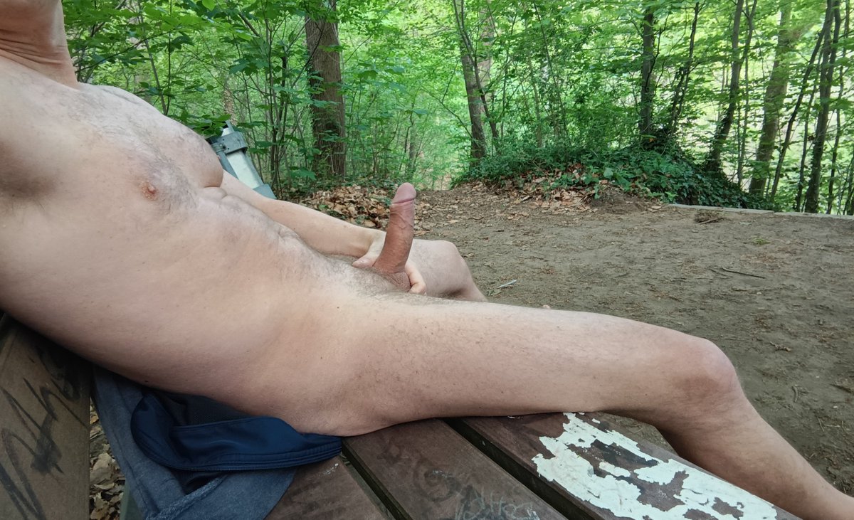 Manu outdoor PI/HH🏳️‍🌈 tweet media
