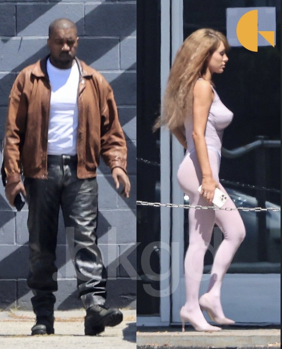 yeezyrih_media tweet media