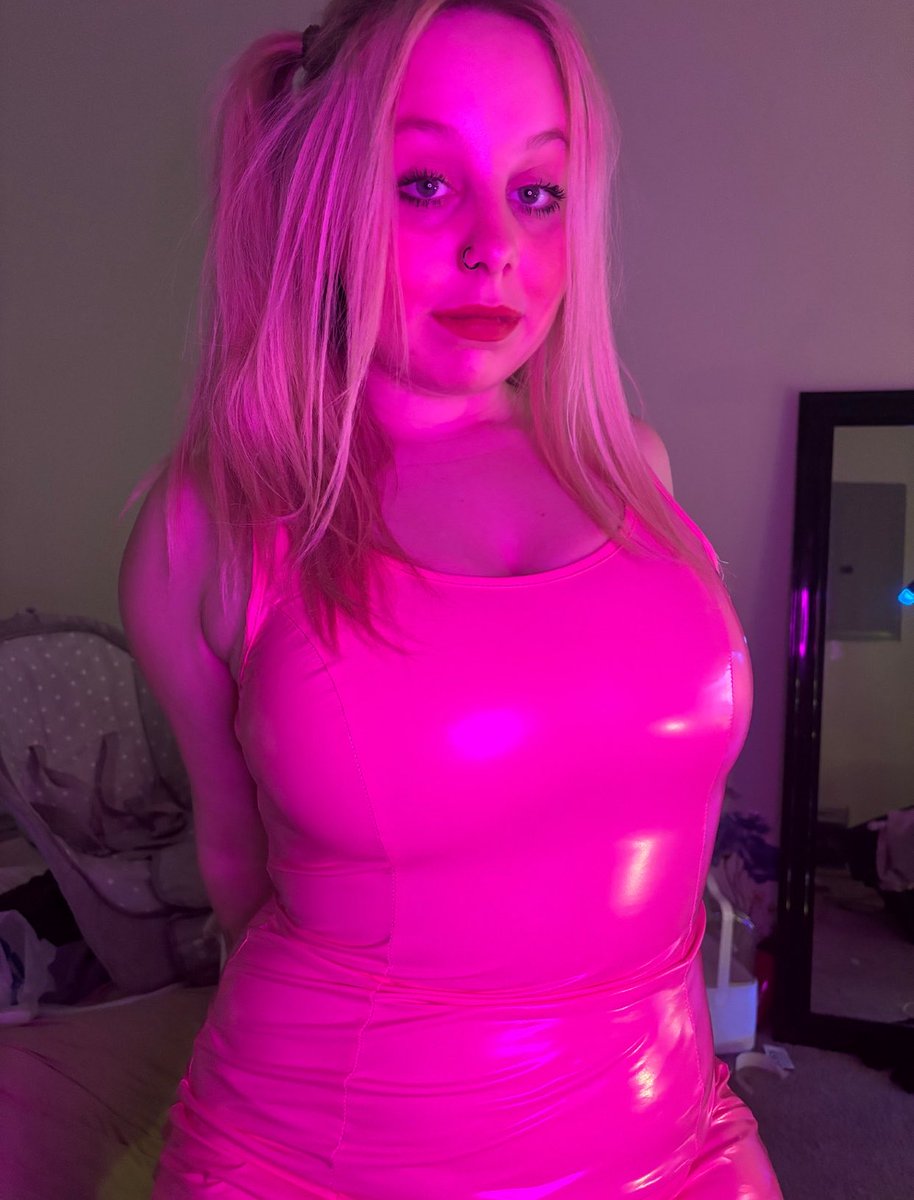 Snow Bunny Queen 👸🏼 tweet media