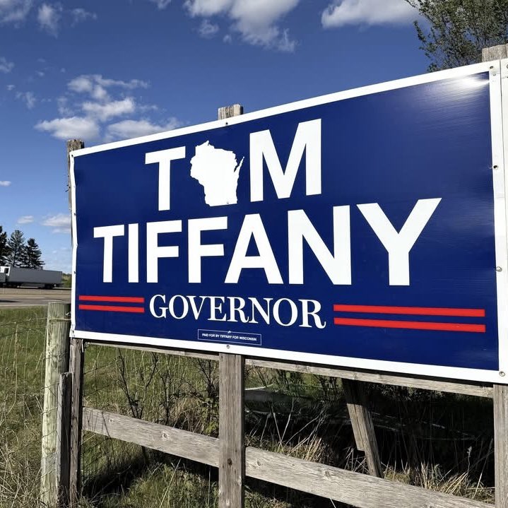 Tiffany War Room tweet media