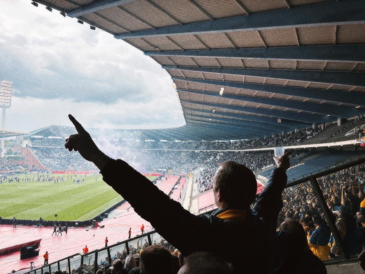 Joofros's tweet photo. Belgische Bekerfinale 🇧🇪🐤 #USGAND #CrokyCup https://t.co/kDhnnBe1rQ