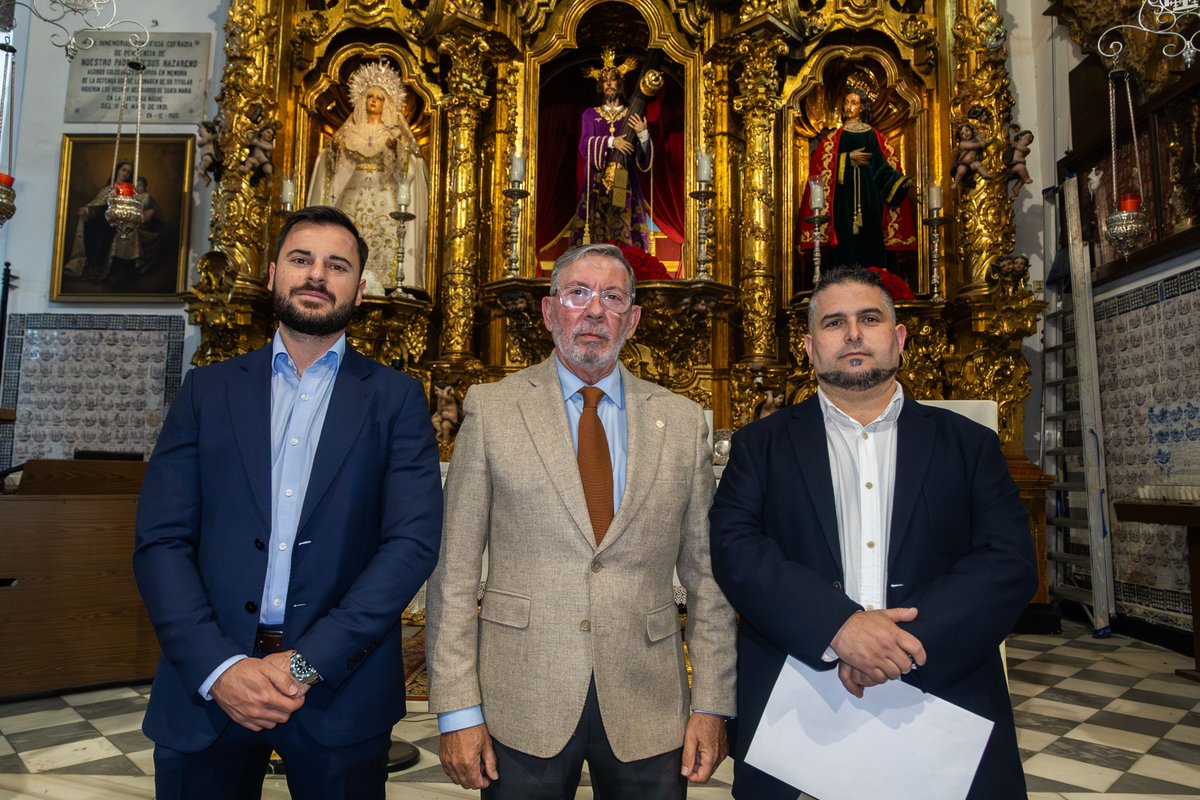 NazarenodeCadiz's tweet photo. El Regidor Perpetuo ya tiene quien le rece con música✝️

Suena a Cádiz
Suena a barrio
Suena a verdad

Detrás del Nazareno
el paso se hace latido
y la calle se hace recogimiento.

No es música
es el sentir de una ciudad.

¡Bienvenidos a nuestro Jueves Santo @amlasaludcadiz! 💜 https://t.co/2SBLeaNQjf