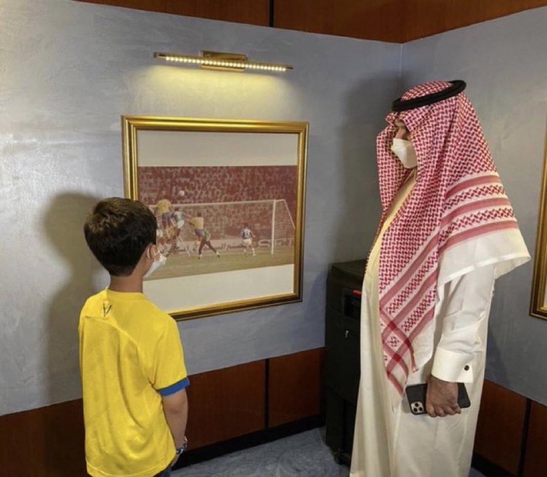 ًَ tweet media
