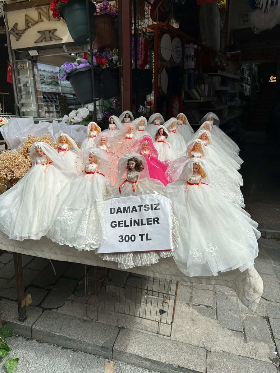süm tweet media