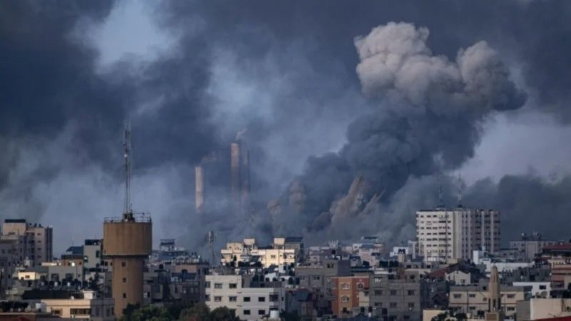 almayadeen_es's tweet photo. 🔴 Gaza: Un mártir y 24 heridos por fuego israelí en las últimas 48 horas

Las agresiones de “Israel” contra palestinos en Gaza prosiguen en medio de una escalada israelí sin precedentes contra la Franja. 

🔗 Detalles en el link: https://t.co/lDCvoVp0I6

#FranjaDeGaza #IsraelGenocida #GenocidioEnGaza