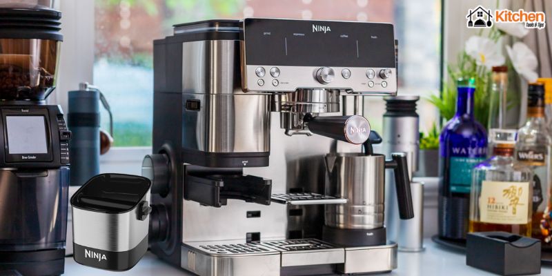 Kitchentoolstip's tweet photo. Upgrade your espresso station ☕
See the top 3 best Ninja knock boxes for espresso:
 https://t.co/0uqVSuTGp2
#Espresso #CoffeeTools #HomeBarista #CoffeeLovers https://t.co/CitATqGPsr