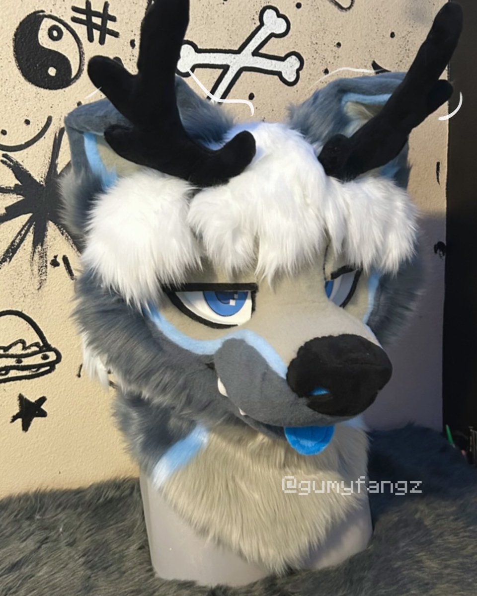 gumyfangz's tweet photo. Ash the Fox Deer !! 🦊🦌 @Ashfops 
.
.
#furry #fursuit #fursuitcommision https://t.co/oAJME3cbTm