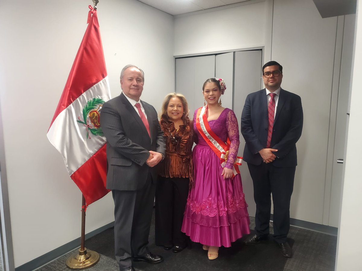 Perú en Canadá tweet media