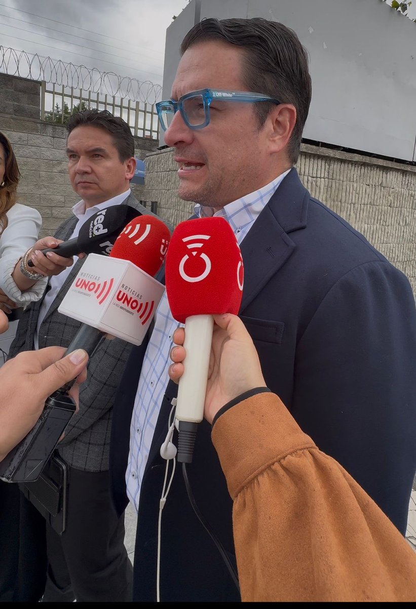 ÚltimaHoraCaracol tweet media