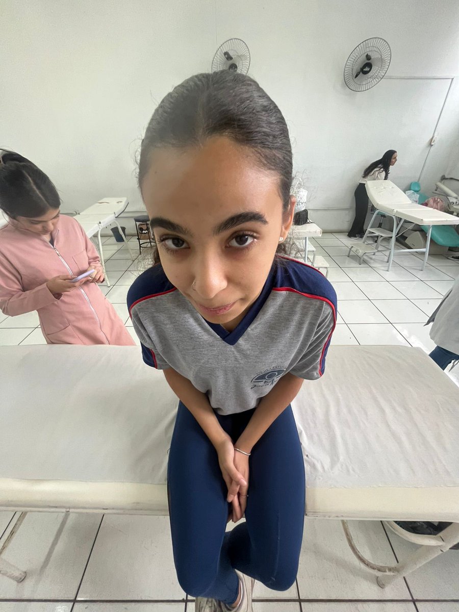 anajulliamelo's tweet photo. oi mãe, voce pode ir na faculdade comigo hoje? to com medo da minha nota na prova de penal https://t.co/mgvFLkO3WX
