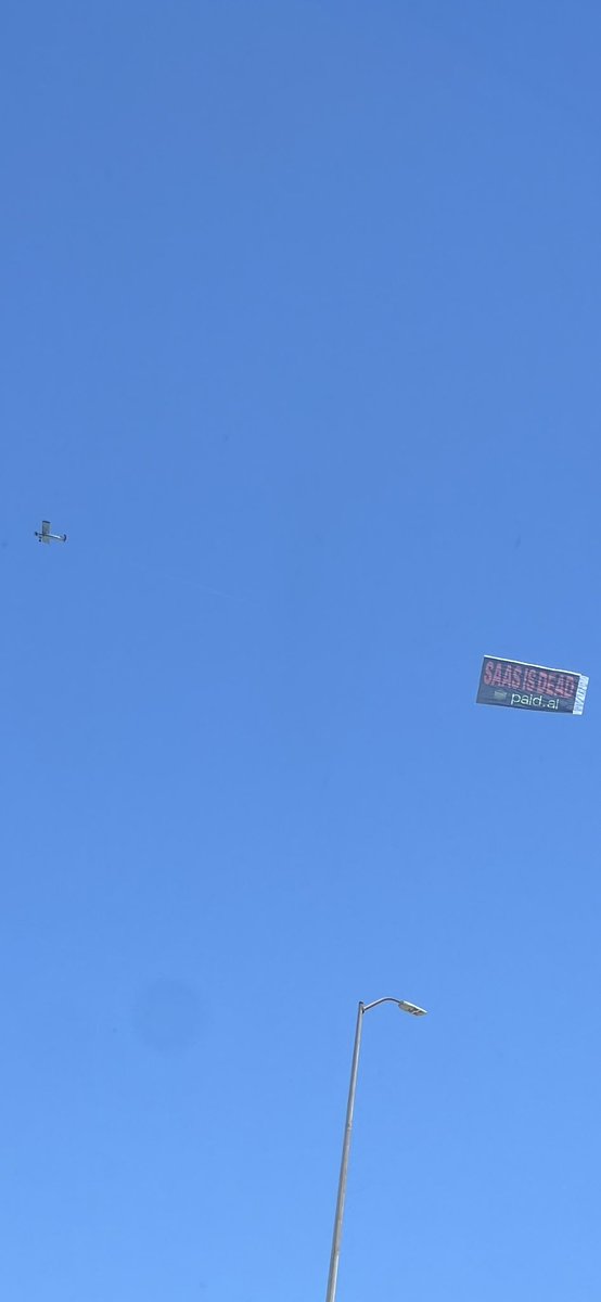 itskasturiii's tweet photo. spotted from my bedroom window. saas is dead https://t.co/pPwZyyH5x5