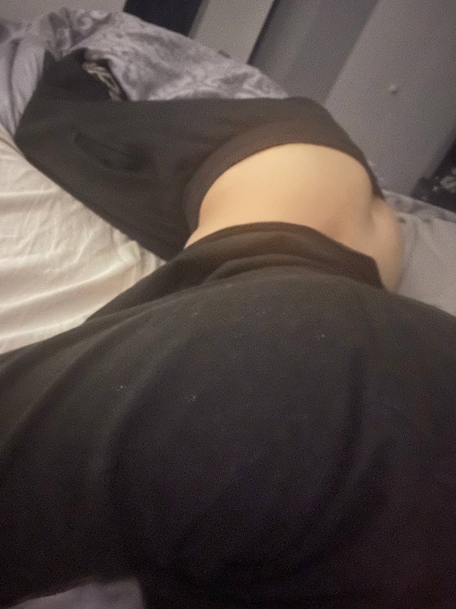 syn_helena's tweet photo. i love being slutty https://t.co/Wo9YB4J3YZ
