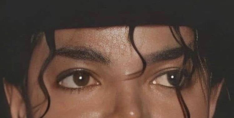 𝓥𝓮𝓻𝓸𝓷𝓲𝓬𝓪💫 | MJ fan tweet media