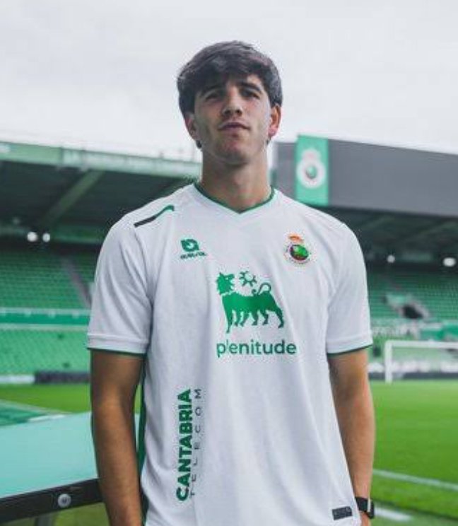 _Morik92_'s tweet photo. ‼️ESCL.

Nelle scorse ore i dirigenti #Juve hanno incontrato quelli del #Racing per chiudere la cessione di Facundo #Gonzalez. Il club spagnolo è intenzionato a riscattare il difensore uruguagio anche in caso di mancata promozione (anche se è attualmente primo e candidato a salire in Liga).