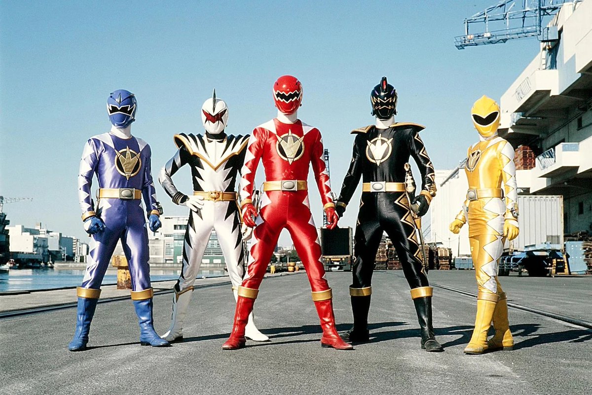 Fun_Facts_JP's tweet photo. Comment your favorite Power Rangers team ⚡ https://t.co/Lxt0hIdOfi