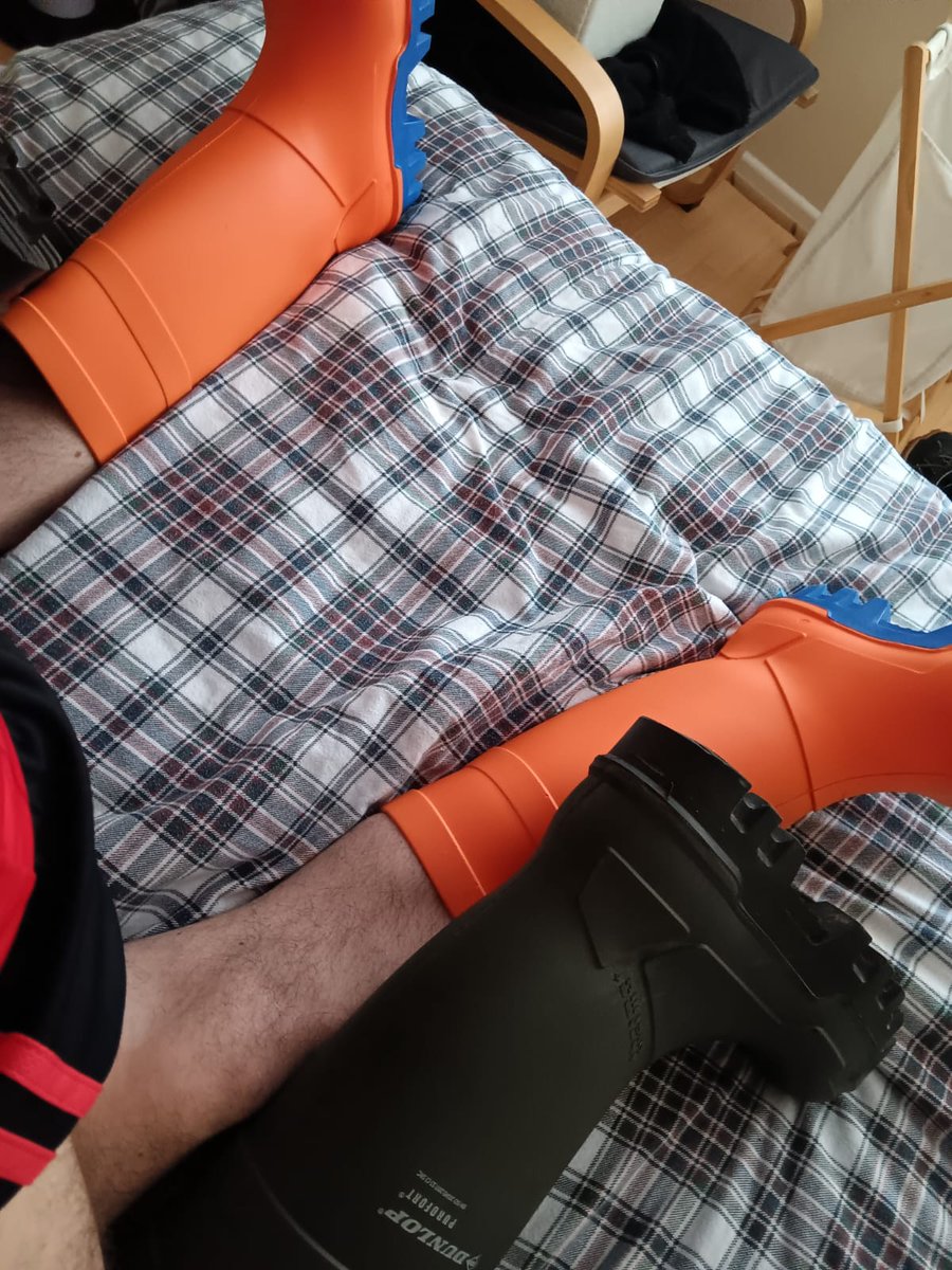 GAAkit&boots tweet media