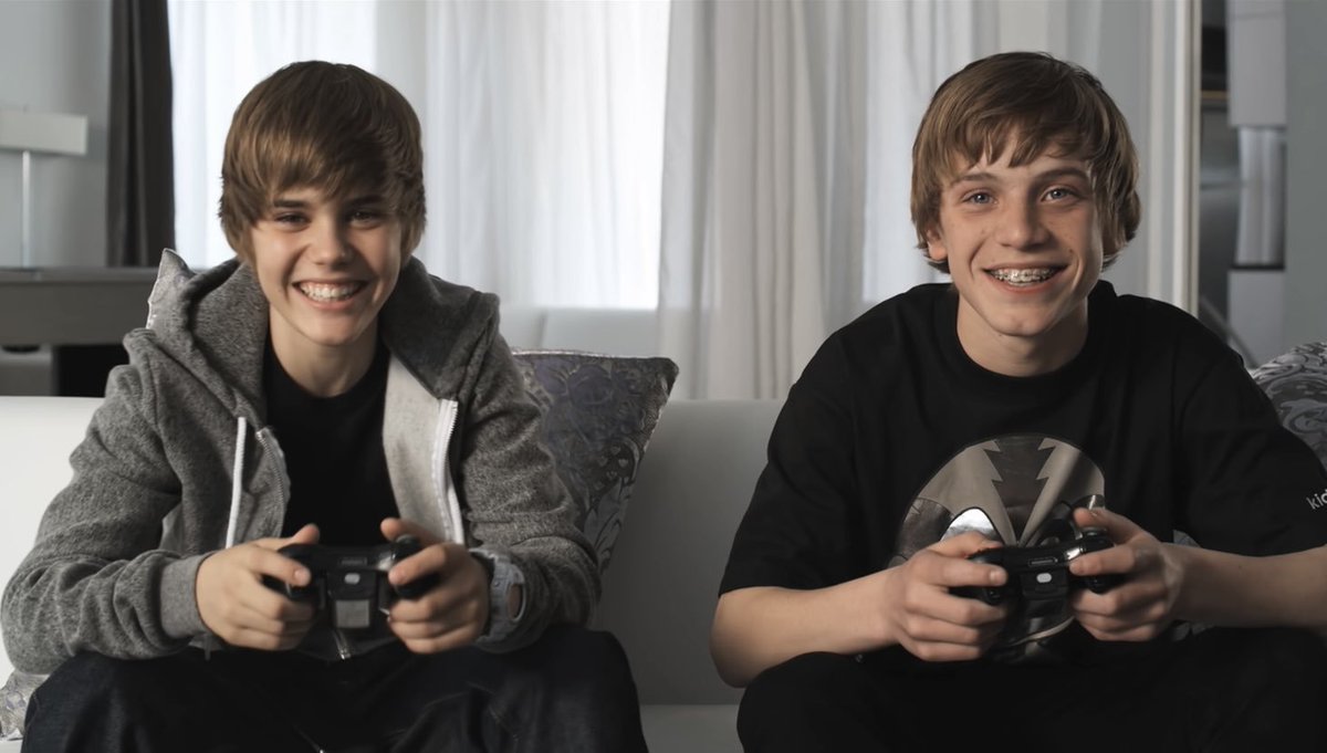 thepophive's tweet photo. 17 years ago, Justin Bieber released his debut single "One Time." https://t.co/QId1RexVom