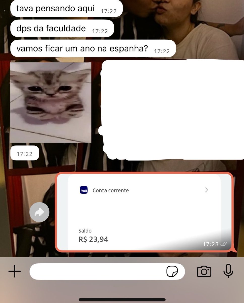 lívia tweet media