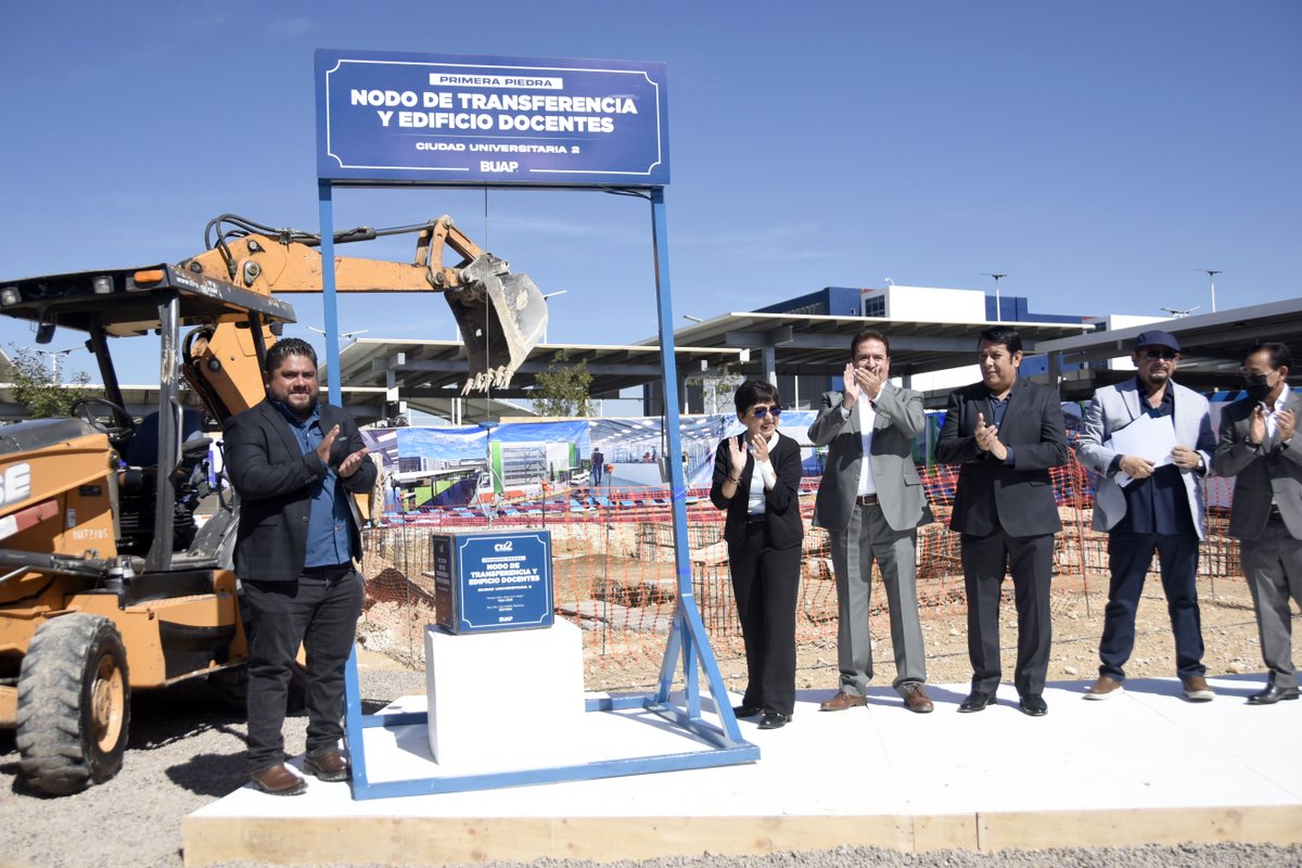 BUAPoficial's tweet photo. Colocan en CU2 primera piedra para nodo de transferencia y edificio de docentes
Como parte del desarrollo y crecimiento que registra Ciudad Universitaria 2 (CU2), la Rectora Lilia Cedillo Ramírez encabezó la colocación de la primera piedra.
ℹ️ https://t.co/TuGagvj8Bn
#BUAP #CU2 https://t.co/Cgo57fo3e0