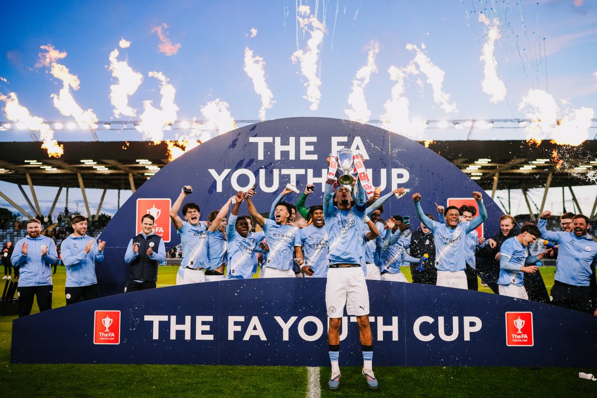 Manchester City tweet media