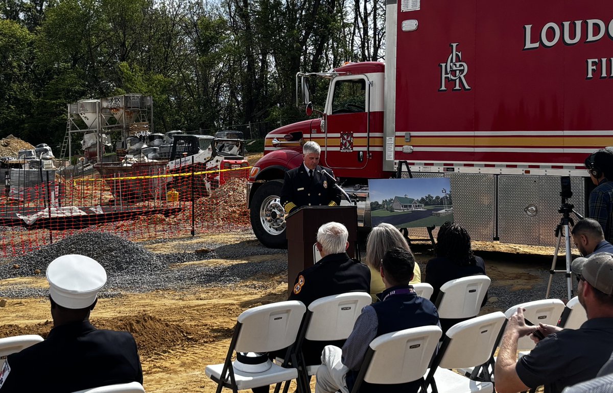 LoudounFire's tweet photo. Yesterday officials from LC-CFRS, Loudoun Co. Government, the Loudoun Co. Dept of Transportation and Capital Infrastructure and the Loudoun Co. Board of Supervisors broke ground on the new Philomont Fire and Rescue Station. @IAFF3756 @LoudounCoGovt https://t.co/XmtXJgrhnv https://t.co/y1zBSshT1G