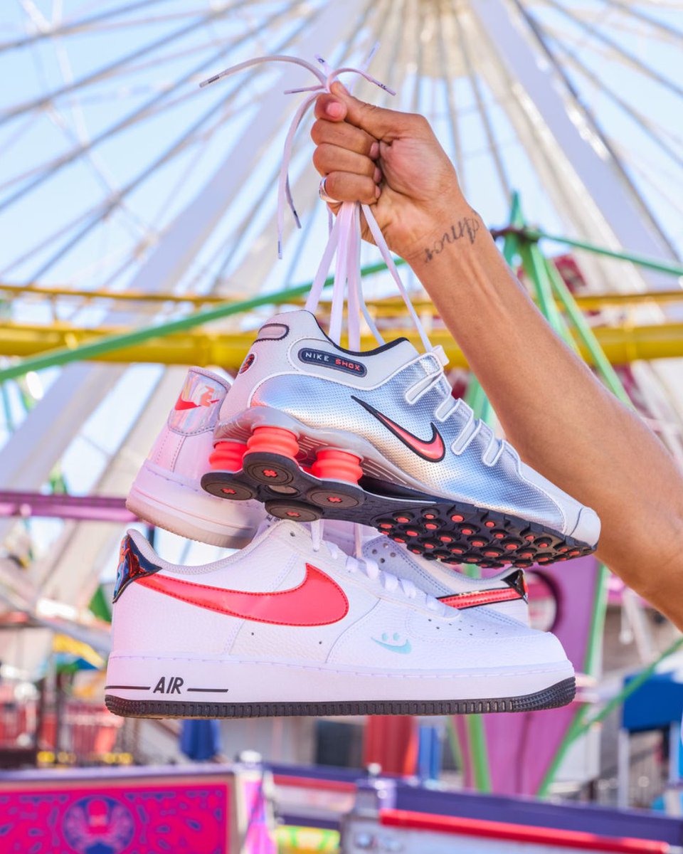 Foot Locker tweet media