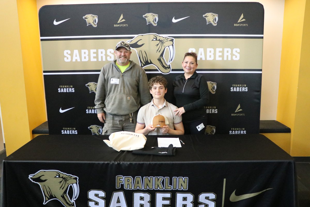 FPSDistrictWI's tweet photo. Congratulations to @FranklinSabers junior Charlie Thaler, who was selected as a paid Youth Apprentice with @CDSmithInc! 👏  

He will work on FHS construction site while earning hands-on experience &amp; high school credit through the Youth Apprenticeship program. #FranklinForward https://t.co/RPowVy0Lsx