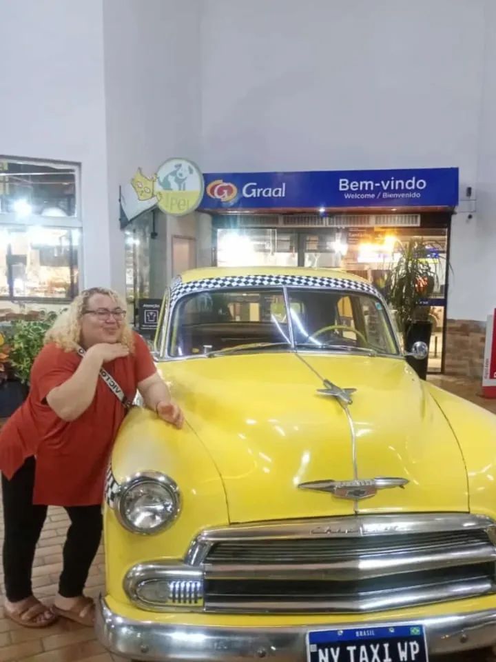 gilsonribeiro3's tweet photo. TBT de hoje, é sobre nosso passeio em Aparecida!
Rodeado de amigos. 
💙💙💙💙💙💙💙
#santuarionossasenhoraaparecida 
#gilsonacayati #gilsonamãeloira 
#gilsona #gilsonamaeloira https://t.co/pvOwQ5x4DD