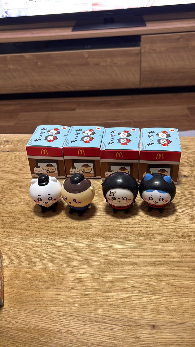 AWAZON1971's tweet photo. ゲット！

#ハッピーセット #ちいかわ https://t.co/rjmq4YeP1c
