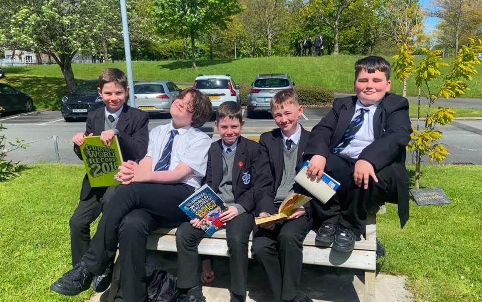 ColumbCollege's tweet photo. Mental Health Awareness Week

9F enjoying some quiet reading while the sun shines. https://t.co/Rc451IGp6W