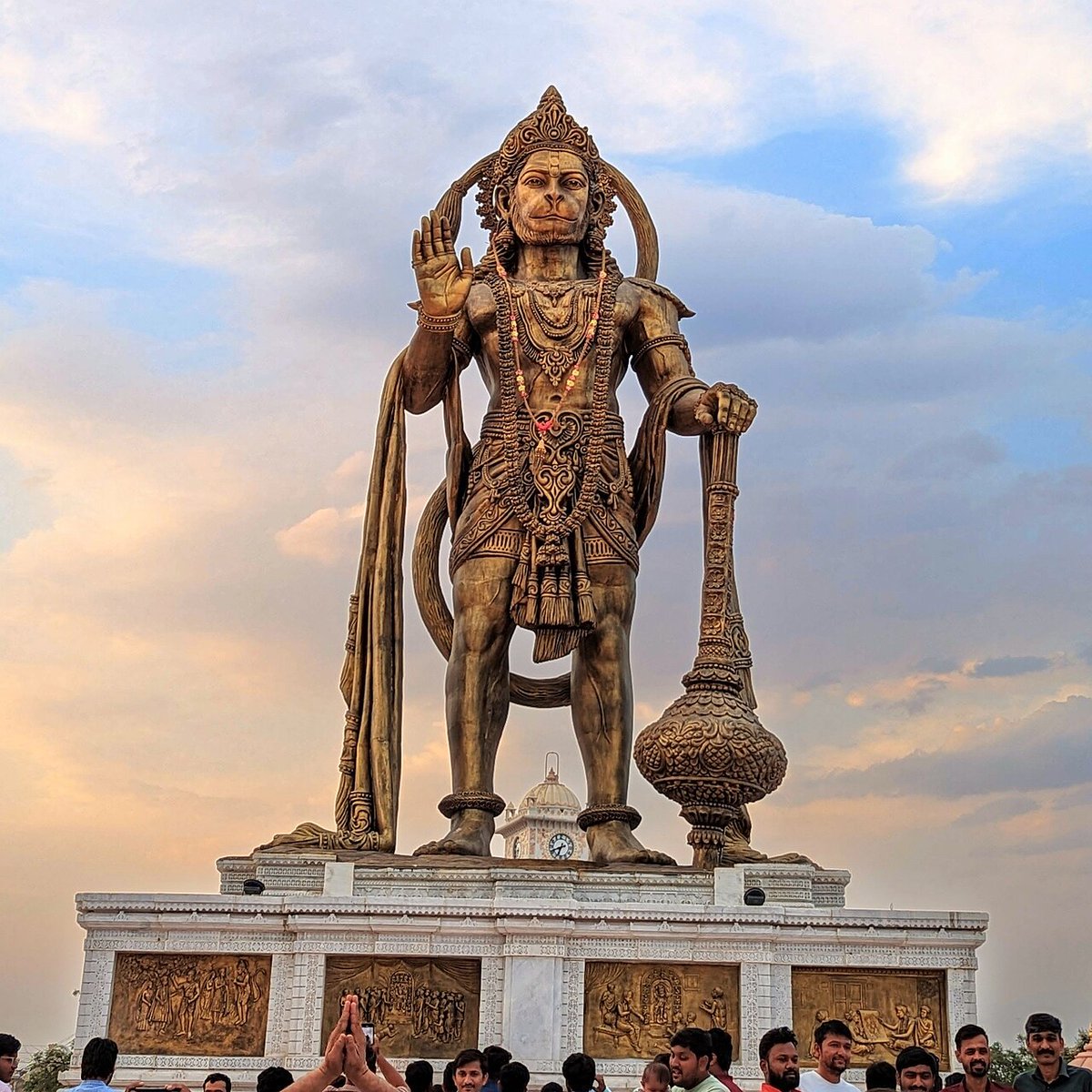 malharmvyas's tweet photo. @bharatvarsha03 There are many amazing divine statue in 2026 https://t.co/93dIKhd3P3