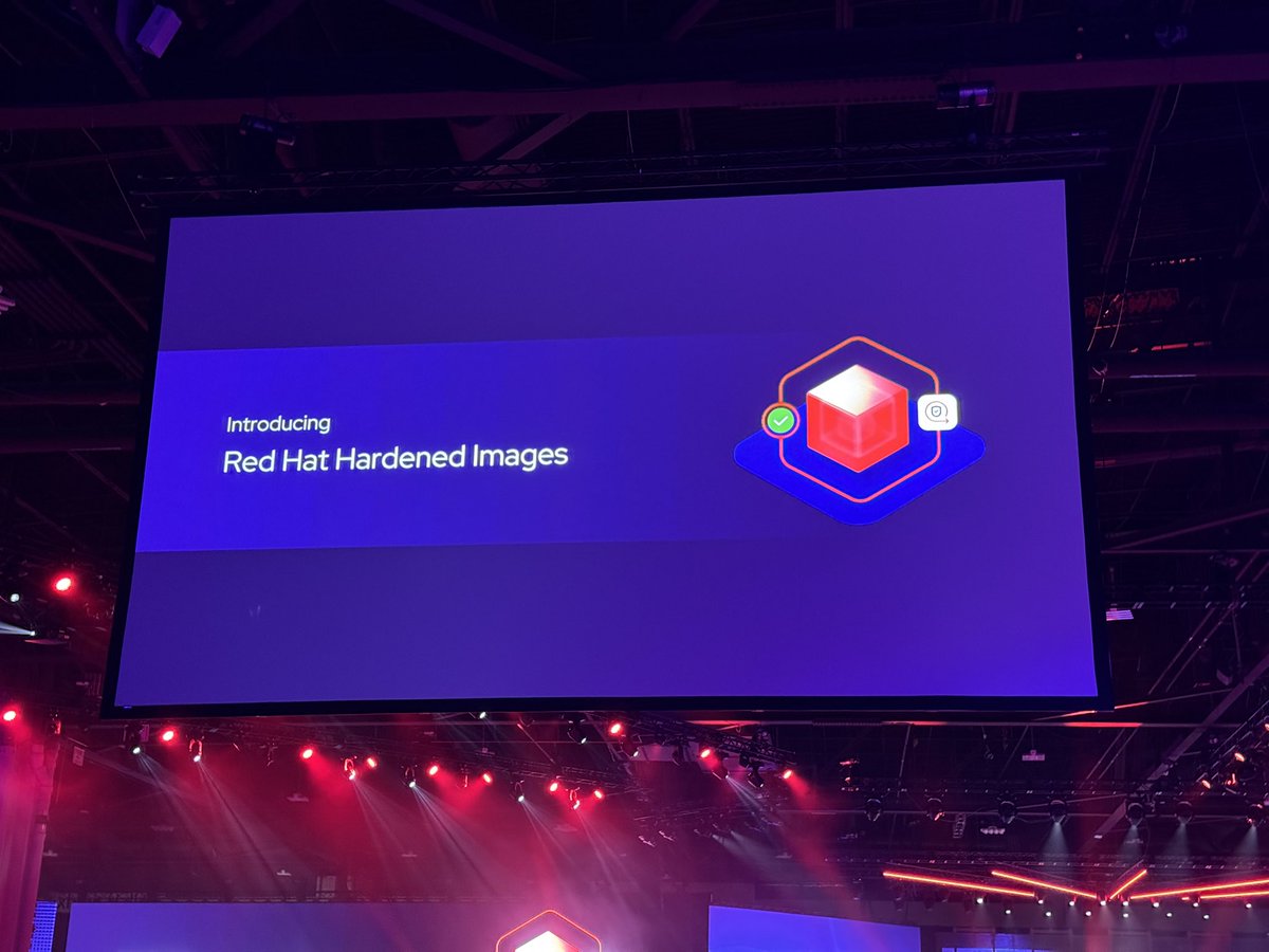 reqtc's tweet photo. 今回参加したセッションの中でも印象に残っているのは、Docker HUBなどで公開されているイメージをCVEを激減させ、容量のリサイズを行いHardened Image化してくれるHummingbird拡張機能。Keynoteでも紹介されており、Zero CVEsに向けてかなり役立つ機能になりそうだなと感じました。
#RHSummit https://t.co/usG0C96LLq