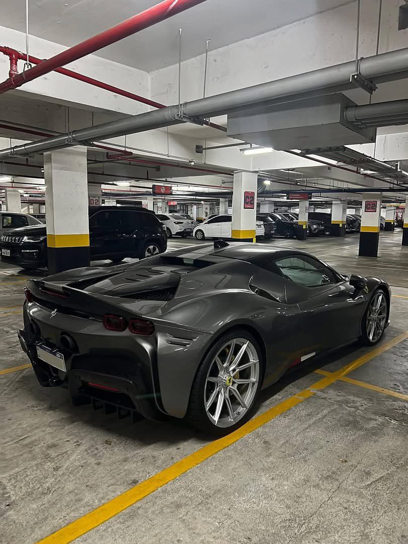 CarxZone's tweet photo. Ferrari SF90 Stradale 🩶 https://t.co/tYWblITz7L