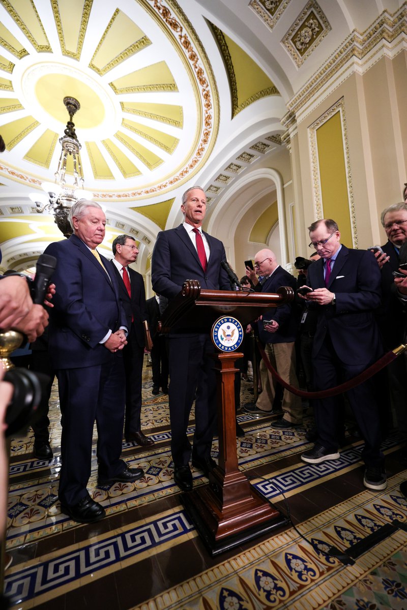 readbantr's tweet photo. United States Senators just unanimously voted to withhold their own pay during government shutdowns…

'Withhold' being the key word. 

They’ll still receive full back pay once the shutdown ends. https://t.co/yyPx1VxJed