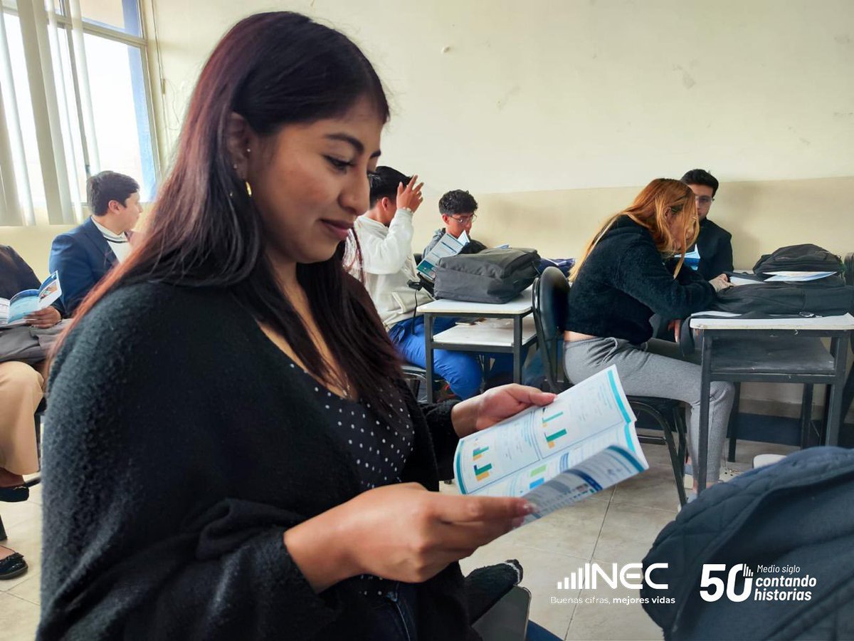 Ecuadorencifras's tweet photo. 🚀 Fortalecemos el vínculo académico en Riobamba

📊Desde el INEC continuamos promoviendo la cultura estadística y el intercambio de conocimientos e información estadística con la academia. En esta jornada, nuestras áreas técnicas compartieron experiencias con estudiantes de Economía de la Universidad Nacional de Chimborazo (UNACH).👩‍💻

✅Durante el encuentro abordamos la metodología del Índice de Precios al Consumidor (IPC), así como la importancia de la calidad estadística y el rigor técnico que respaldan la producción de información oficial para el país.🇪🇨

#BuenasCifras #MejoresVidas