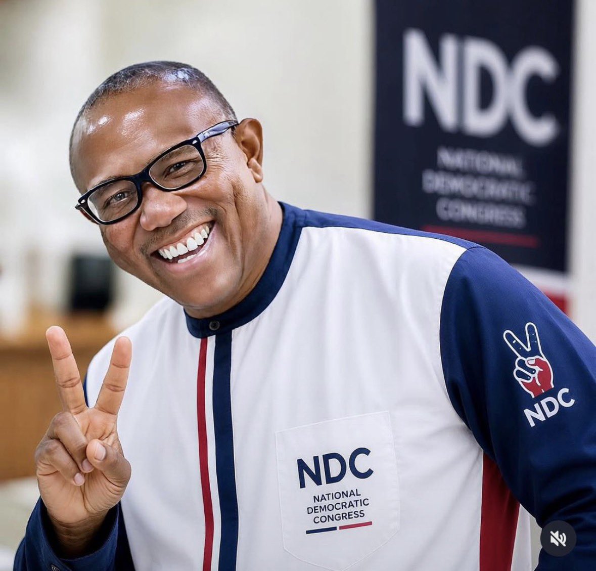 LEGACY870's tweet photo. Peter Obi is coming.
He is the right Man to fix Nigeria.
Vote for him and watch Nigeria stop all this borrowing.
He will modernize Nigeria making it a better and safer place for us all.
A new Nigeria is possible
We are OK with Obi.
#OK27 https://t.co/C8XO2gajTF