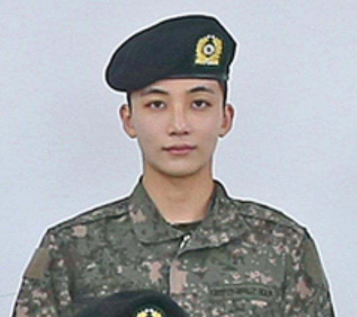 flamehanie's tweet photo. 하니시~ JEONGHAN entered the military training center one year ago today~ this was him at the training center during his training period~😆🪖 time really flies, and now only 41 days left until he’s discharged🥹 https://t.co/TcULEOZwNA