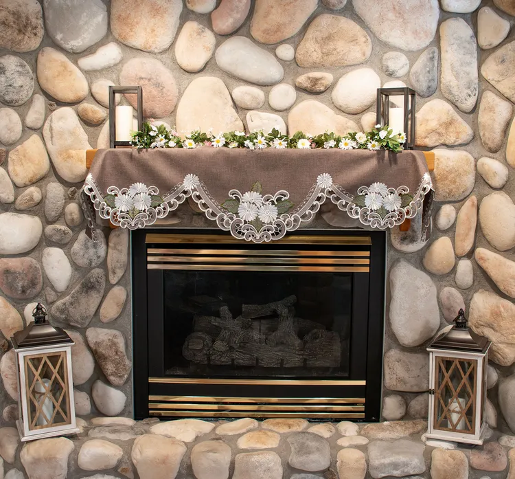 LinensArtThings's tweet photo. Lovely Fireplace Mantle or a Dresser Scarf that has White Daisies on Brown Burlap Fabric with beautiful white scroll cutwork edges. Also available to match are the Runners, Doilies, and Table Toppers. Place a Runner on your coffee table or end table and complete the room! #linens #doilies #tablecloths #tabletopper #homedecor #homedesign #tablelinens #tablerunner #cloths #art #lace #LAT #linensartandthings Watch Here: https://t.co/hZegTix2A5