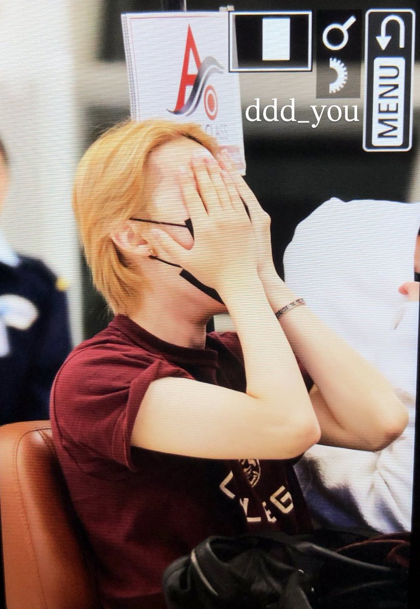 ddd__you's tweet photo. 260515
BKK  

도착🇹🇭👏🏻

#TREASURE         
#트레저        
#DOYOUNG   　　　　
#도영
#ドヨン https://t.co/jA4uAR6NXK