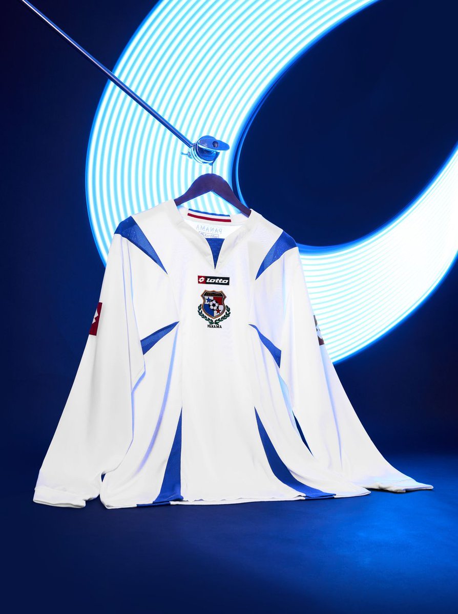 Classic Football Shirts tweet media