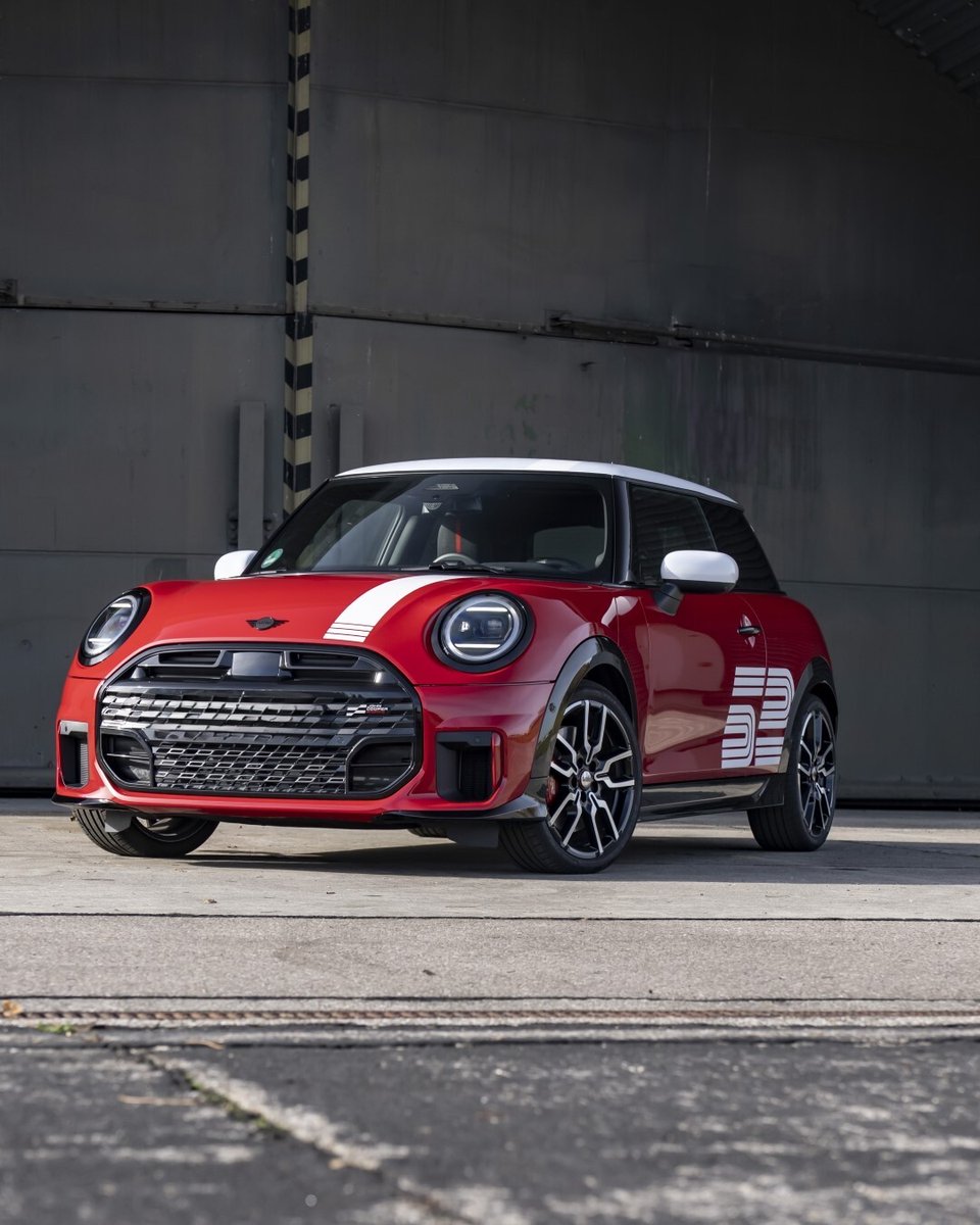 MINIOntario's tweet photo. Being ignored isn't an option. #MINIOfOntario #MINI https://t.co/ZuUMrXAn1f