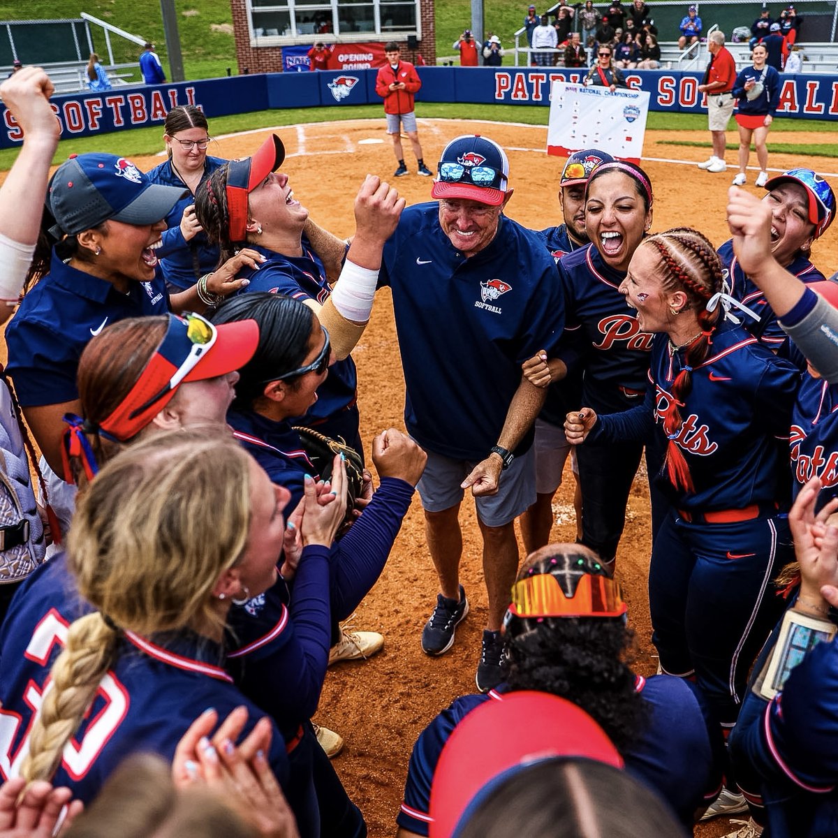 UCumberlands's tweet photo. Patriots softball secure their spot for the NAIA World Series.

#ucumberlands #GoPats https://t.co/F23RVIt59L