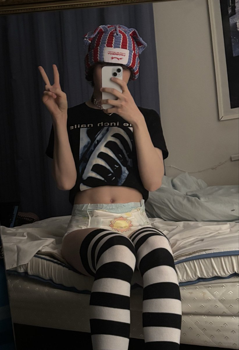 sleepiestmoomin tweet media