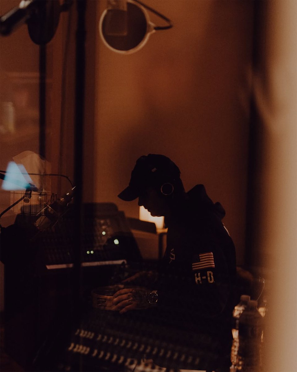 Feel the Love | Bad Omens ʘ 👻 tweet media