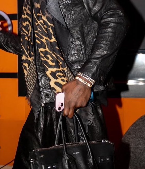 DAMI FOREIGN🥶 tweet media