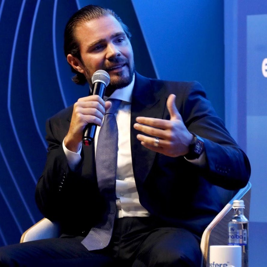 updatecultura's tweet photo. 🚨 Banco Master investiu cerca de R$ 614 MILHÕES em grupo ligado ao filme de Jair Bolsonaro, informa o Uol! https://t.co/7QwC0ns15T