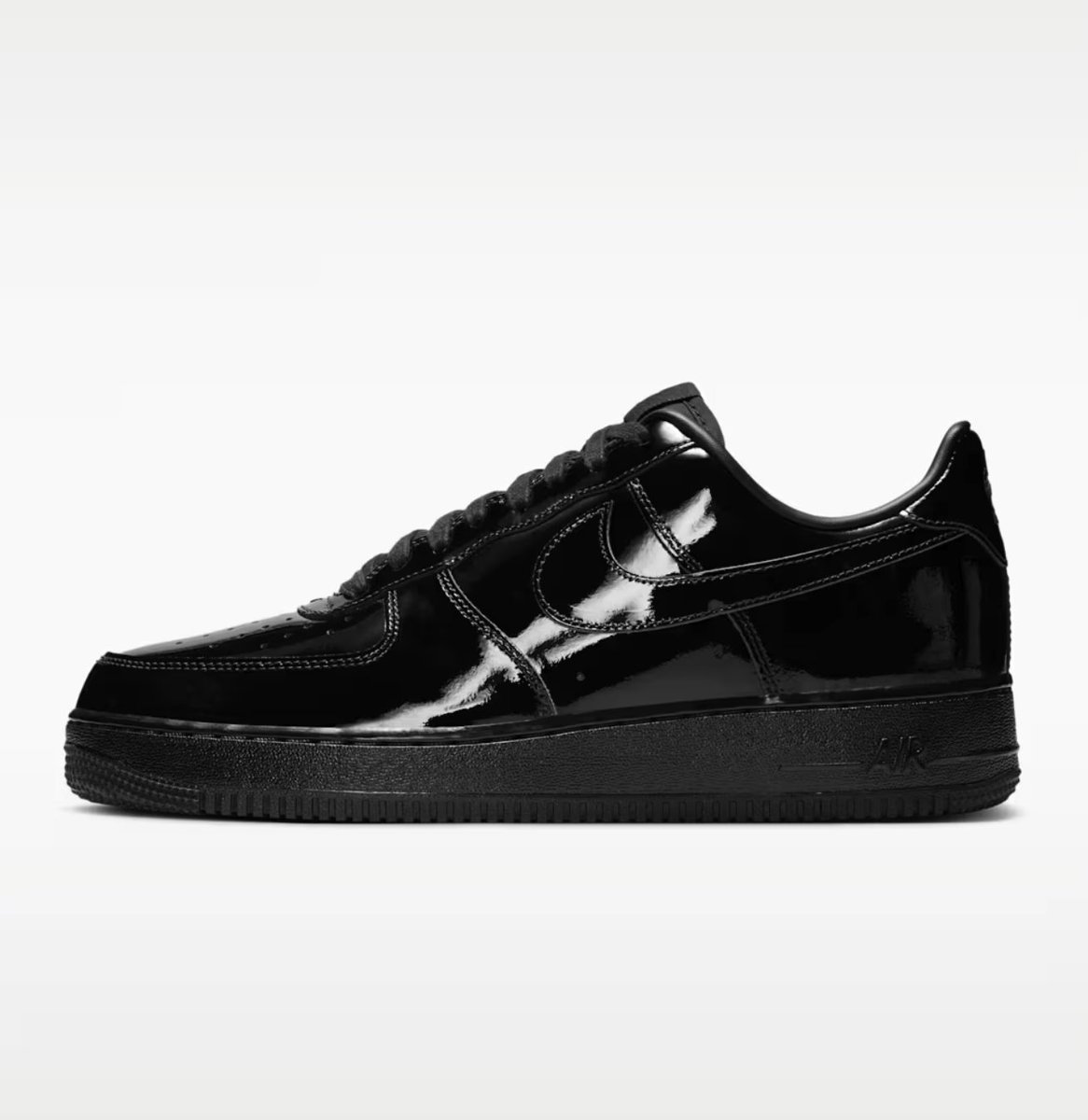 SOLELINKS's tweet photo. Ad: Nike Air Force 1 '07 Premium Patent Leather 'Black’ dropped via Millennium => https://t.co/q0nOVhrdJu https://t.co/be86x47Kp0