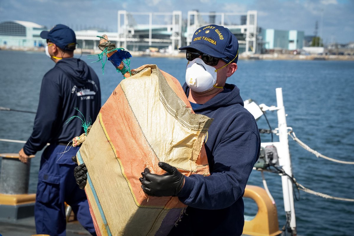 U.S. Coast Guard Southeast tweet media