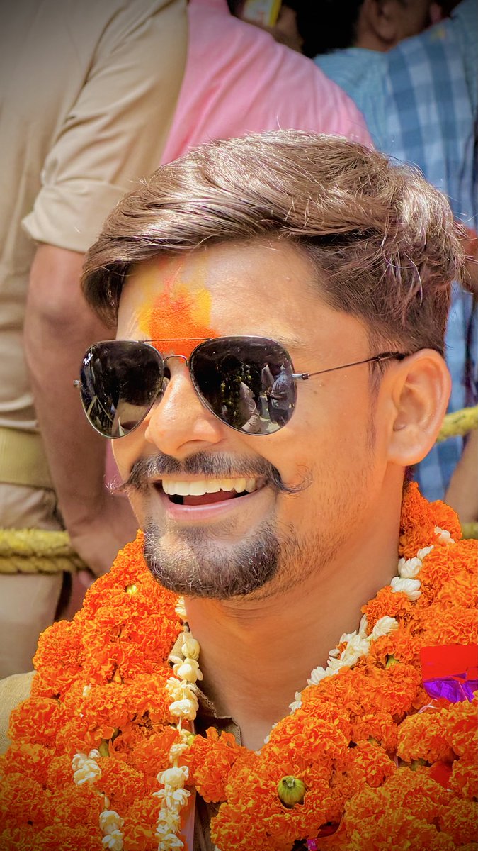 AlokDaddu's tweet photo. हमको हर दौर की गर्दिश ने सलामी दी है 
हम वो पत्थर हैं जो हर दौर में भारी निकलेंगे..
#daddupandit https://t.co/C2lo6xaqLu